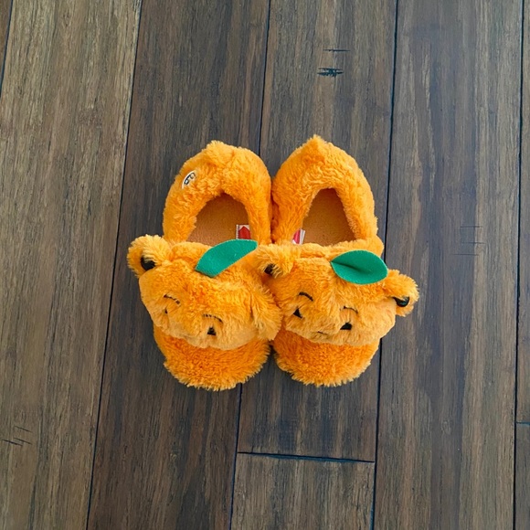 Build A Bear Pumpkin Slippers size L 1-2 - Picture 9 of 13
